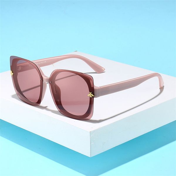 stylish menswear designer polarized sunglasses for women's luxury little bee sunglasses uv400 sunglasses with original case, White;black
stylish menswear designer polarized sunglasses for women's luxury little bee sunglasses uv400 sunglasses with original case, White;black