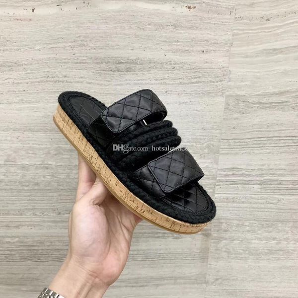 women designer slippers luxury leather cord patchwork flip flop chunky heel flat scuffs women summer multicolor outdoor slippers
women designer slippers luxury leather cord patchwork flip flop chunky heel flat scuffs women summer multicolor outdoor slippers