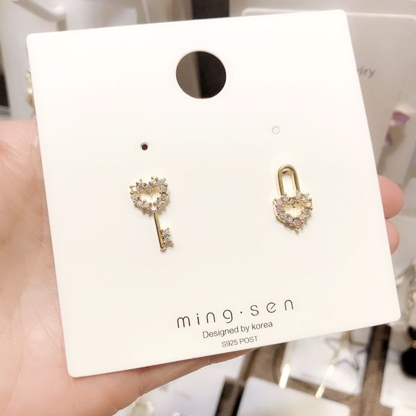 s925 серебряной игла девушка heart heart asymmetric замок сереги женщины японский и корейский стиль сладких и нежный стиле серьга серьга, Golden
s925 серебряной игла девушка heart heart asymmetric замок сереги женщины японский и корейский стиль сладких и нежный стиле серьга серьга, Golden