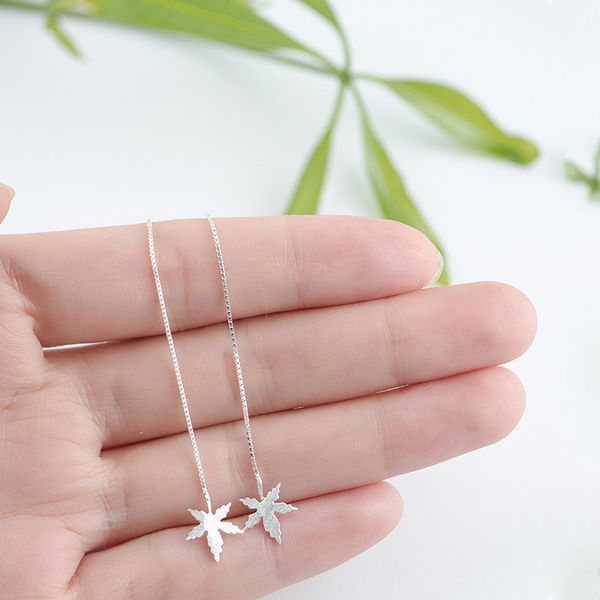 2020 нового 925 sterling silver maple leaf ухо провод простого скраб листы серьга падение творческие моды девочки серьга оптом, Golden
2020 нового 925 sterling silver maple leaf ухо провод простого скраб листы серьга падение творческие моды девочки серьга оптом, Golden