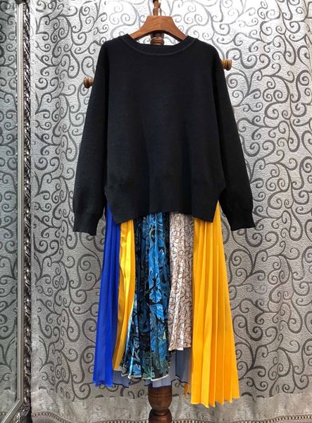 2019 autumn and winter new female round neck long-sleeved solid color sweater + round neck pleated sleeveless dress suit 1104, White
2019 autumn and winter new female round neck long-sleeved solid color sweater + round neck pleated sleeveless dress suit 1104, White