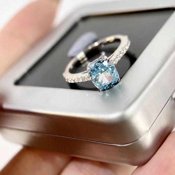 fashion-designer blue ocean blue gemstone band edge drill s925 pure silver plated 18k gold fashionable female jewelry superior gift box
fashion-designer blue ocean blue gemstone band edge drill s925 pure silver plated 18k gold fashionable female jewelry superior gift box