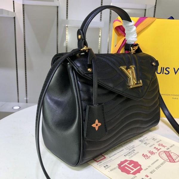 w910 the latest french high-end brand women's wear one-shoulder bag classic charm exquisite fashion design party delivery m53931, Black;red
w910 the latest french high-end brand women's wear one-shoulder bag classic charm exquisite fashion design party delivery m53931, Black;red