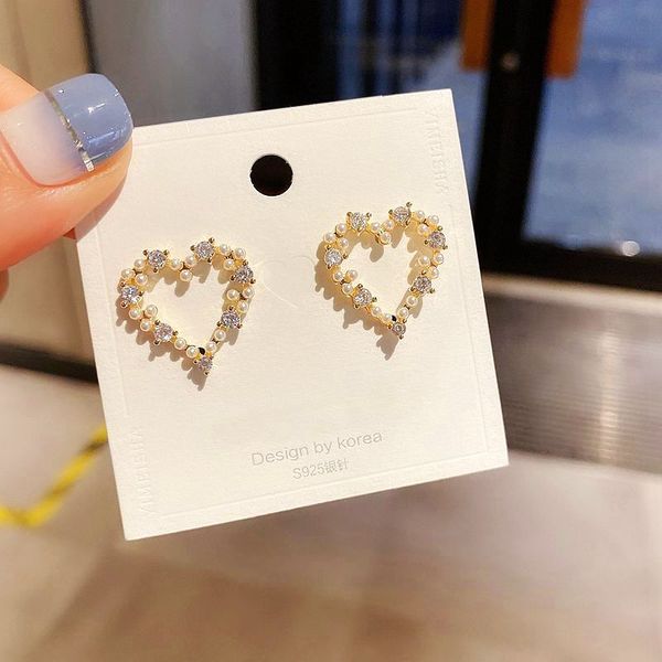 korean style simulated pearl heart earrings gold color cubic zircon stud earrings women jewelry, Golden;silver
korean style simulated pearl heart earrings gold color cubic zircon stud earrings women jewelry, Golden;silver