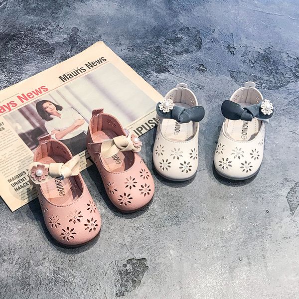 baby shoes 0-11 years old spring and autumn shoes female baby toddler breathable children princess girls soft bottom, Black
baby shoes 0-11 years old spring and autumn shoes female baby toddler breathable children princess girls soft bottom, Black