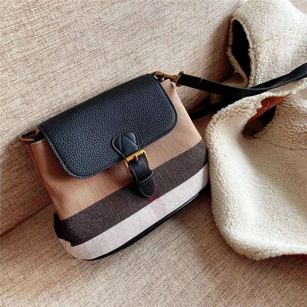 designer shoulder bag luxury handbag good quality leather textured fashion cfy2003021//*#
designer shoulder bag luxury handbag good quality leather textured fashion cfy2003021//*#