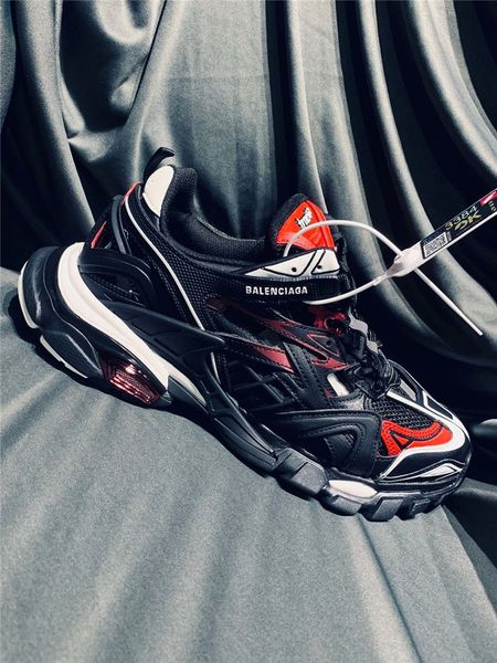 fast delivery original fashion luxury platform men's and women's shoes wild vintage track3.0 breathable mesh casual sneakers, Black
fast delivery original fashion luxury platform men's and women's shoes wild vintage track3.0 breathable mesh casual sneakers, Black