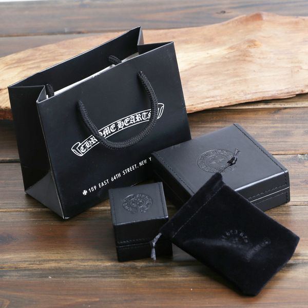 Jewelry package boxe black fake leather pu material necklace bracelet ring boxe gift boxe with velvet pouch
Jewelry package boxe black fake leather pu material necklace bracelet ring boxe gift boxe with velvet pouch