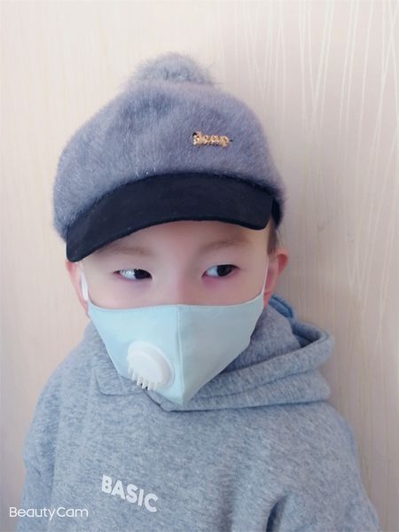 anti splash and splatte protect respirator folded breather valve pm2.5 filter face mask dust filtrtion mouth masks mascherine kid 3 2mj e19
anti splash and splatte protect respirator folded breather valve pm2.5 filter face mask dust filtrtion mouth masks mascherine kid 3 2mj e19