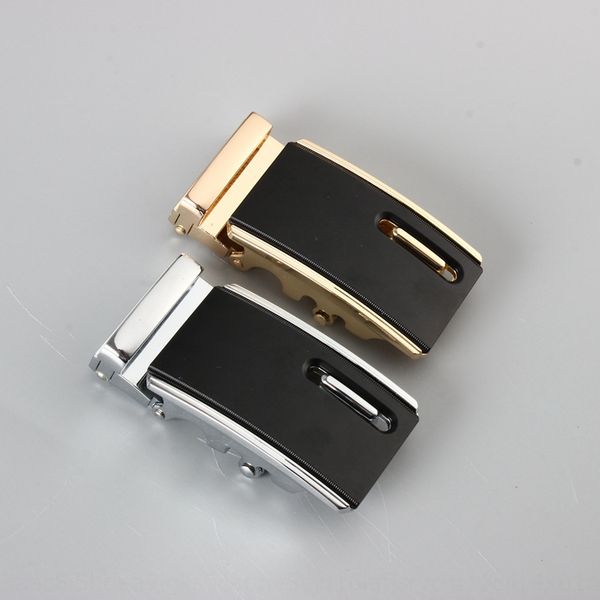 belt men's zinc alloy automatic buckle waist head genuine leather belt buckle business, Slivery;black
belt men's zinc alloy automatic buckle waist head genuine leather belt buckle business, Slivery;black