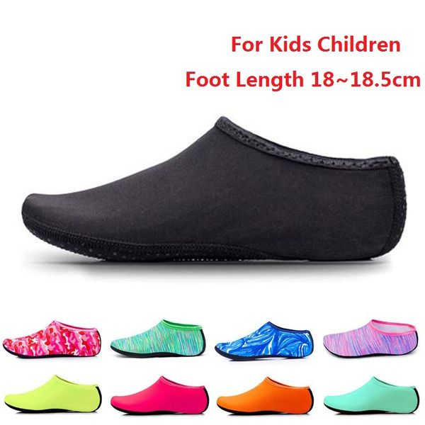 beach swimming water sport socks anti slip shoes dance swim pool diving underwater shoes beachwear for kids children boys girls
beach swimming water sport socks anti slip shoes dance swim pool diving underwater shoes beachwear for kids children boys girls