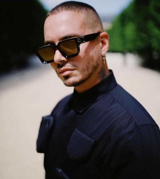 millionaire m96006wn sunglasses full frame vintage gold sunglasses for shiny men logo sell gold plated designer 96006, White;black
millionaire m96006wn sunglasses full frame vintage gold sunglasses for shiny men logo sell gold plated designer 96006, White;black