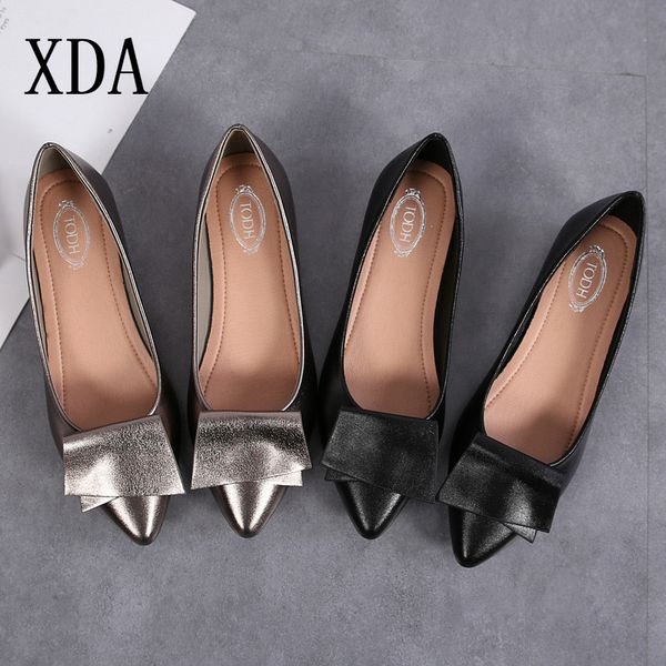 xda 2019 womens shoes woman genuine leather low-heels fashion hand-sewn leather loafers women casual flats single shoes l406, Black
xda 2019 womens shoes woman genuine leather low-heels fashion hand-sewn leather loafers women casual flats single shoes l406, Black