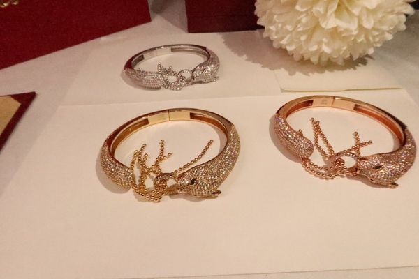 bracelet 18k domineering leopard head full diamond explosion bracelet and exquisite gifts, Golden;silver
bracelet 18k domineering leopard head full diamond explosion bracelet and exquisite gifts, Golden;silver