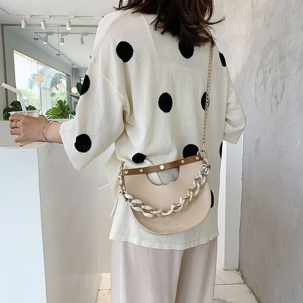 2020 new ladies saddle bag semi-circular chain handbag autumn and winter fashion simple single shoulder messenger bag women
2020 new ladies saddle bag semi-circular chain handbag autumn and winter fashion simple single shoulder messenger bag women