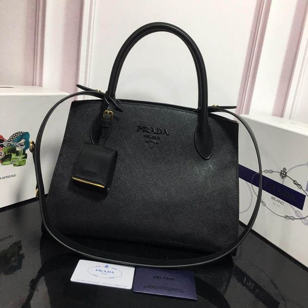 classic designer bag of the new deluxe bag fashionable large-capacity leather one-shoulder bag can obliquely carry the number:115 1ba155-6
classic designer bag of the new deluxe bag fashionable large-capacity leather one-shoulder bag can obliquely carry the number:115 1ba155-6