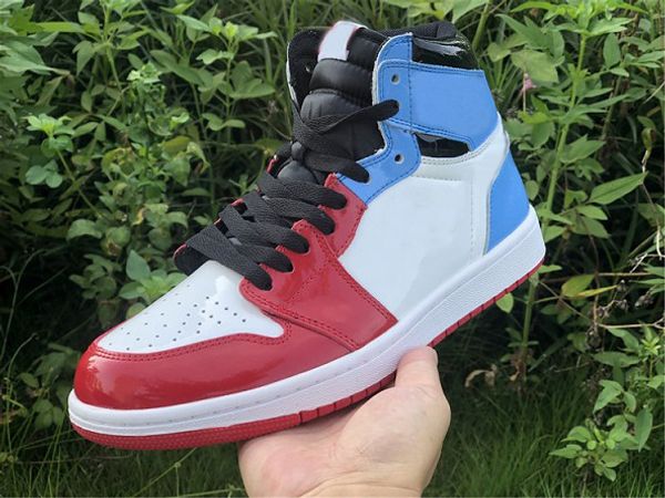 2019 1 high og fearless red blue men basketball shoes 1s ck5666-100 unc sports patent leather sneakers with box
2019 1 high og fearless red blue men basketball shoes 1s ck5666-100 unc sports patent leather sneakers with box