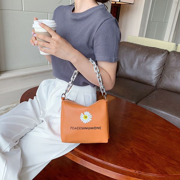 simple solid color chain pu leather women's shoulder bag messenger bag crossbody bags for women purses and handbags sac a main
simple solid color chain pu leather women's shoulder bag messenger bag crossbody bags for women purses and handbags sac a main