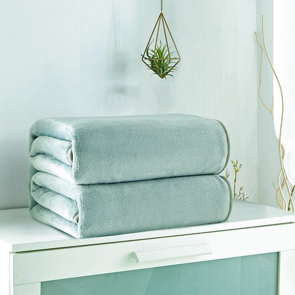 mint green solid color flannel coral fleece blanket polyester color 5 size mink throw sofa cover sheet soft blankets on the bed
mint green solid color flannel coral fleece blanket polyester color 5 size mink throw sofa cover sheet soft blankets on the bed