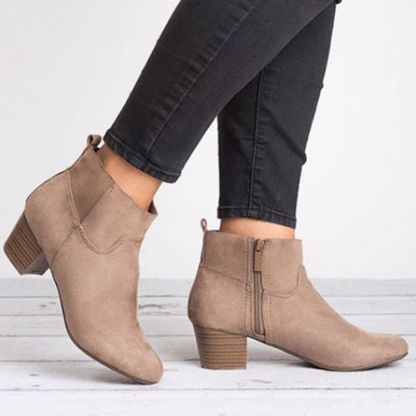 monerffi fashionable leather short boots with pointed toe for women low side zipper medium thick heel spring autumn ankle boots, Black
monerffi fashionable leather short boots with pointed toe for women low side zipper medium thick heel spring autumn ankle boots, Black