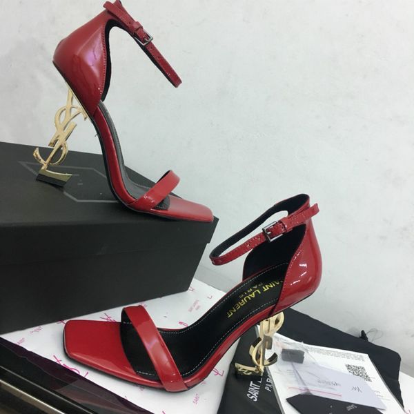 brand sandals european station leather sneakers flat casual shoes high heels 35-41 factory direct ing, Black
brand sandals european station leather sneakers flat casual shoes high heels 35-41 factory direct ing, Black