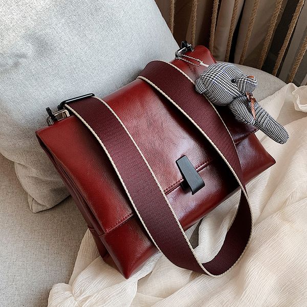 vintage large capacity totes designer wide strap women shoulder bags luxury pu leather messenger crossbody bag ladies big purses
vintage large capacity totes designer wide strap women shoulder bags luxury pu leather messenger crossbody bag ladies big purses