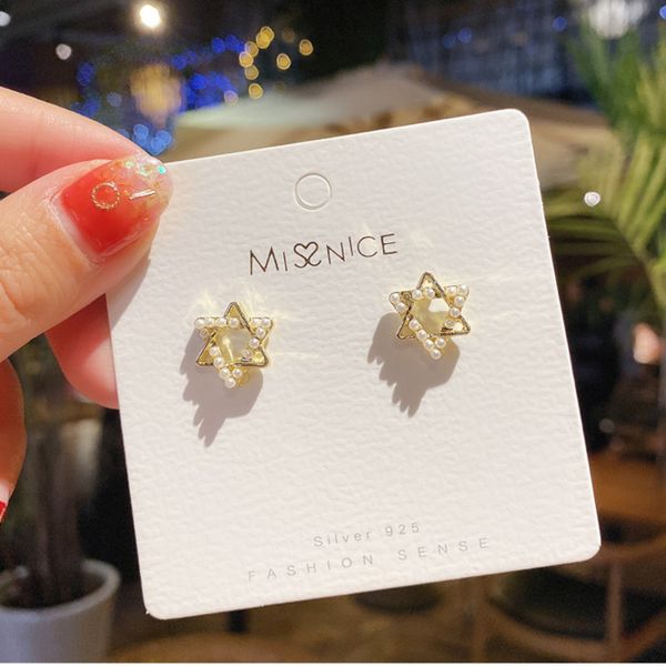 2020 new korean personality silver pin hollow star small pearl stud earrings for woman girls fashion party gift jewelry, Golden;silver
2020 new korean personality silver pin hollow star small pearl stud earrings for woman girls fashion party gift jewelry, Golden;silver