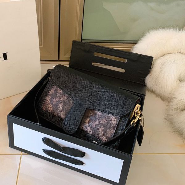 fashion women's handbag women's shoulder bag lady crossbody bag fashion high-end fashion leather handbag metal color wallet
fashion women's handbag women's shoulder bag lady crossbody bag fashion high-end fashion leather handbag metal color wallet