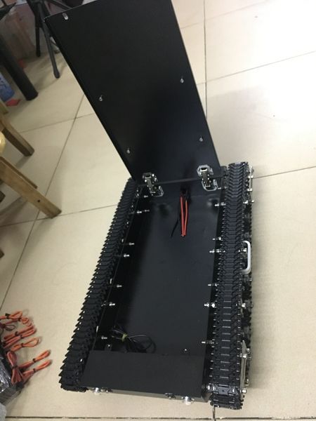 big load tank car chassis rc tracked car large size shock absorption car chase with suspension system metal track
big load tank car chassis rc tracked car large size shock absorption car chase with suspension system metal track