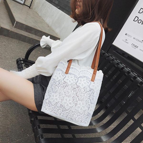 good quality vintage lace handbags women cute shopping bucket bag casual tote hollow out flowers high capacity phone pocket female sac
good quality vintage lace handbags women cute shopping bucket bag casual tote hollow out flowers high capacity phone pocket female sac