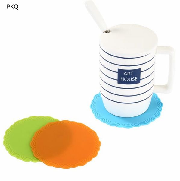 silicone color placemat insulation pad high temperature waterproof table mat kitchen supplies diameter 10.5cm
silicone color placemat insulation pad high temperature waterproof table mat kitchen supplies diameter 10.5cm