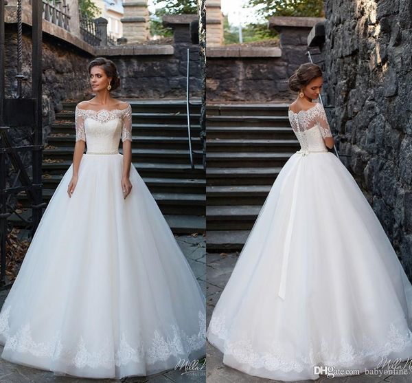 new garden style a-line wedding dresses vesitos de novia off shoulders half sleeves button back long bridal gowns with button back, White
new garden style a-line wedding dresses vesitos de novia off shoulders half sleeves button back long bridal gowns with button back, White