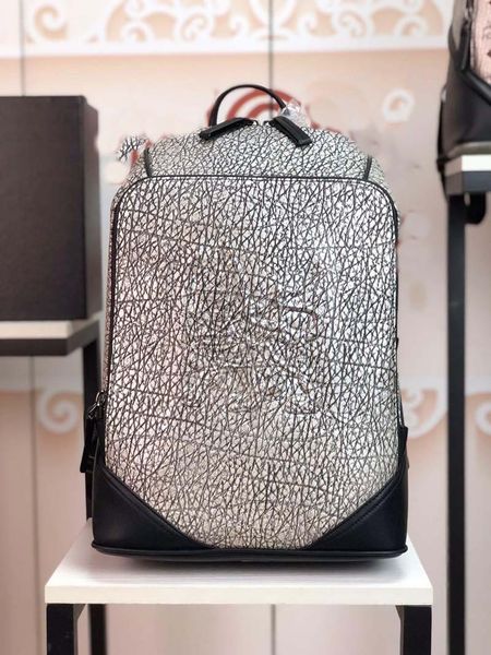 designer luxury handbags purses women genuine leather simple elegant shoulder bag single backpack is preferred for street photography
designer luxury handbags purses women genuine leather simple elegant shoulder bag single backpack is preferred for street photography