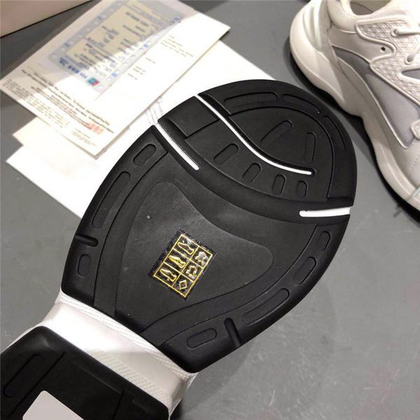 2019 shoes for men fashion leather sneakers 3m reflective brand men casual shoes size 38 -- 44
2019 shoes for men fashion leather sneakers 3m reflective brand men casual shoes size 38 -- 44