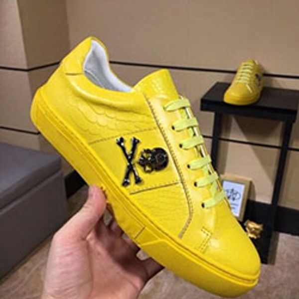 лучшие мужчины тапки платформы мужская обувь arrive95 top stars luxury layer кожа заклепку casual мужская обувь eur38-45 vbvb01, Black
лучшие мужчины тапки платформы мужская обувь arrive95 top stars luxury layer кожа заклепку casual мужская обувь eur38-45 vbvb01, Black