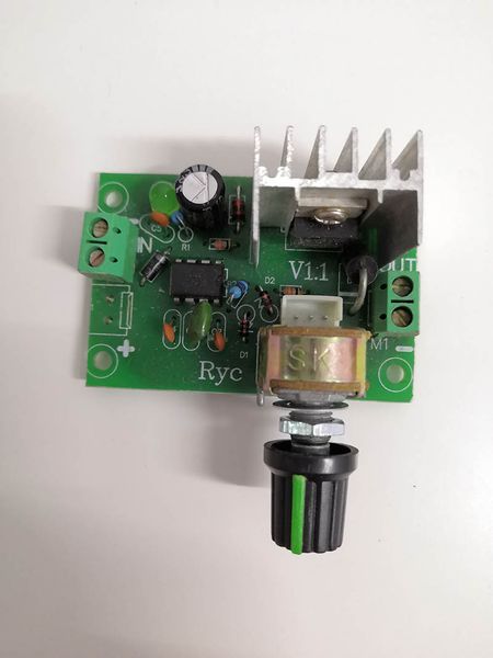DC 6-15V Motor Governor 100W PWM DC Motor Controller Speed Controller 12V PWM Controller DC Motor
DC 6-15V Motor Governor 100W PWM DC Motor Controller Speed Controller 12V PWM Controller DC Motor