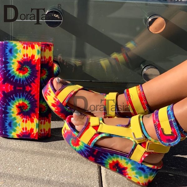 doratasia 2020 brand new lady платформа высокого качества лета гладиатор сандалии женщин вскользь партия клинья обувь женщина 35-44, Black
doratasia 2020 brand new lady платформа высокого качества лета гладиатор сандалии женщин вскользь партия клинья обувь женщина 35-44, Black