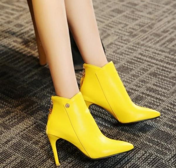 2019 women's boots in winter with new style high heel fine heel pointed end @5064, Black
2019 women's boots in winter with new style high heel fine heel pointed end @5064, Black