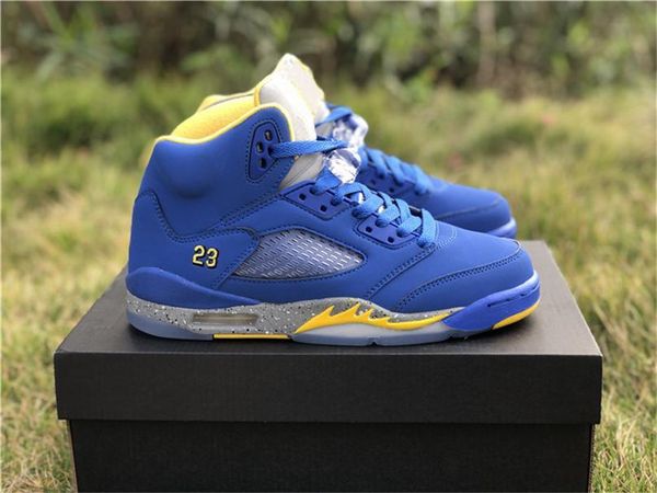 2020 аутентичных 5 jsp laney мужчина женщина баскетбол обуви blue suede спорт cd2720-700 3х светоотражающие кроссовки с оригинальной коробко
2020 аутентичных 5 jsp laney мужчина женщина баскетбол обуви blue suede спорт cd2720-700 3х светоотражающие кроссовки с оригинальной коробко