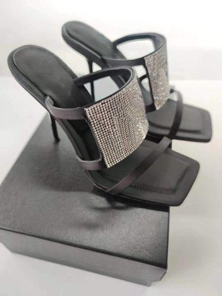 european classic luxury style women's slippers fashion sandal shoes letters water drill decoration high heel sole slipper, Black
european classic luxury style women's slippers fashion sandal shoes letters water drill decoration high heel sole slipper, Black