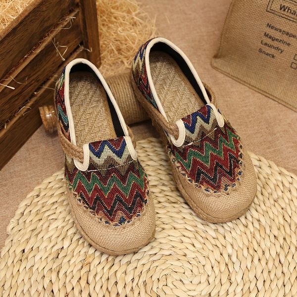 classic fashion light and comfortable flat shoes loafers women color matching design national style spring autumn w33-87, Black
classic fashion light and comfortable flat shoes loafers women color matching design national style spring autumn w33-87, Black