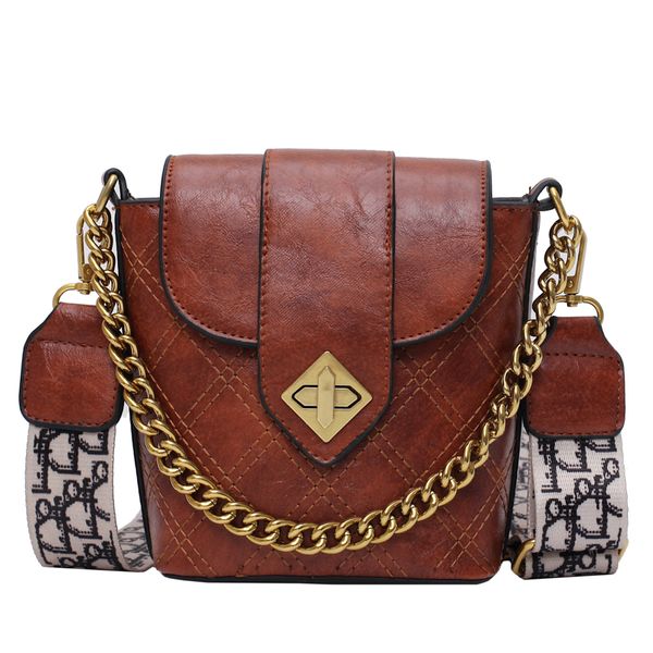 western style broadband bag womens 2019 new-korean-style diamond-quilted messenger shoulder fashion casual bucket bag
western style broadband bag womens 2019 new-korean-style diamond-quilted messenger shoulder fashion casual bucket bag