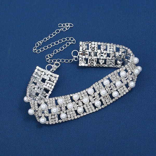 fashion designer luxury very glittering beautiful full rhinestone diamond pearl gold silver collar choker statement necklace
fashion designer luxury very glittering beautiful full rhinestone diamond pearl gold silver collar choker statement necklace