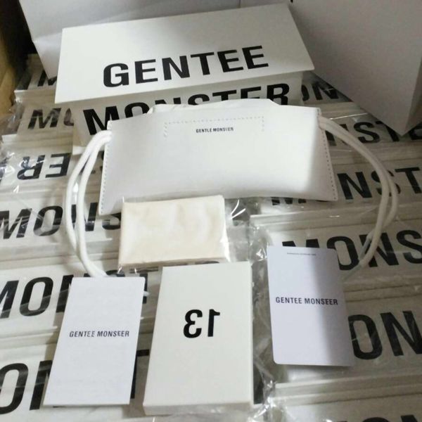 gm sun packaging 2019 style rectangular leather concave sunglasses and convex words white gm box sunglasses box small fragrance, Blue
gm sun packaging 2019 style rectangular leather concave sunglasses and convex words white gm box sunglasses box small fragrance, Blue