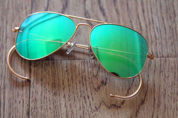 2020 men sunglasses gold vintage women designer special model glasses sun glasses polarized lens new size:58-15-145, White;black
2020 men sunglasses gold vintage women designer special model glasses sun glasses polarized lens new size:58-15-145, White;black