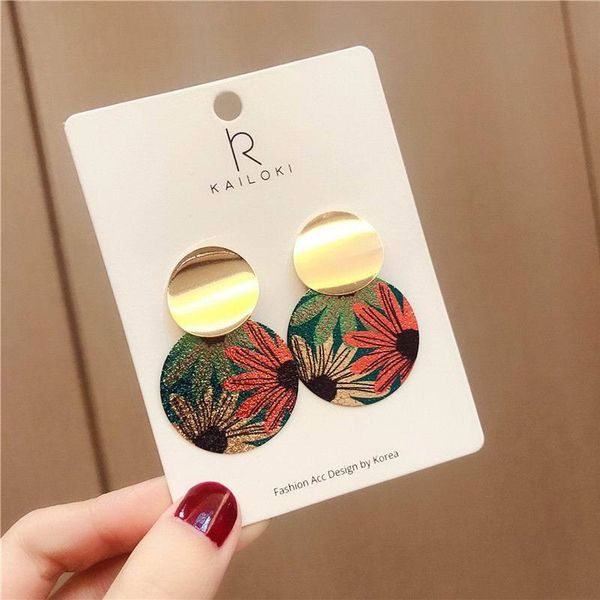 2019 new vintage flower round wafer statement geometric earrings for women fashion jewelry drop earings wholesale, Silver
2019 new vintage flower round wafer statement geometric earrings for women fashion jewelry drop earings wholesale, Silver