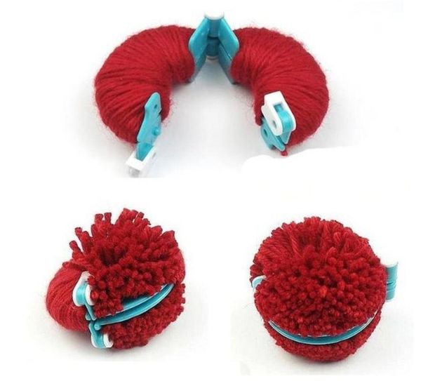 1 sets 4 sizes essential pompom maker fluff ball weaver needle craft knitting tool diy set- random color, Black
1 sets 4 sizes essential pompom maker fluff ball weaver needle craft knitting tool diy set- random color, Black
