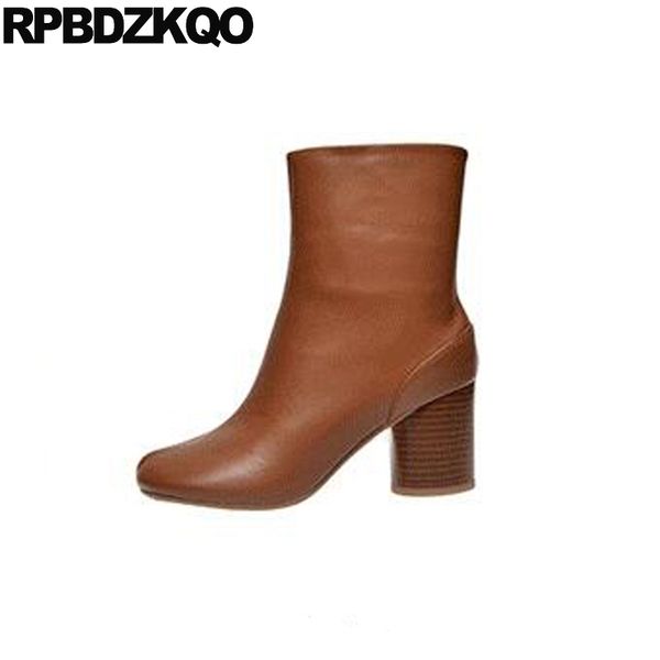 winter split toe high heel boots chunky strange shoes women 2019 genuine leather brown ankle autumn fur trend, Black
winter split toe high heel boots chunky strange shoes women 2019 genuine leather brown ankle autumn fur trend, Black