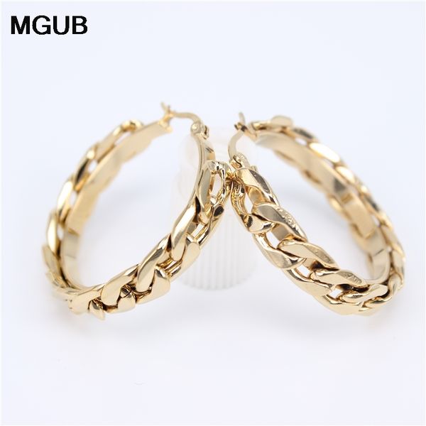 2020 new design stainless steel golden hoop earrings for women girls circle smooth simple exaggeration personality wild lh793, Golden;silver
2020 new design stainless steel golden hoop earrings for women girls circle smooth simple exaggeration personality wild lh793, Golden;silver