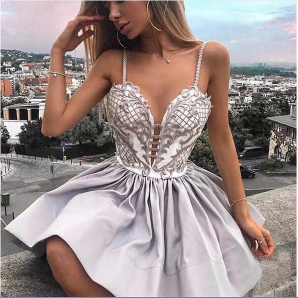 spaghetti straps short prom dresses lace applique homecoming dress cocktail party dresses mini graduation dresses vestidos formales de noche, Red
spaghetti straps short prom dresses lace applique homecoming dress cocktail party dresses mini graduation dresses vestidos formales de noche, Red